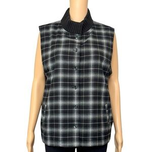 Ashworth vest woman’s XL Black and White Sleeveless